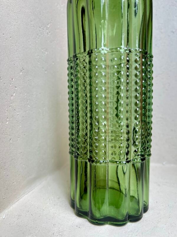 Bouteille en verre vert olive liège 500 ml – Image 3