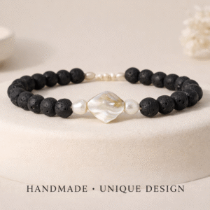 ✨ Bracelet Diffuseur en Pierre de Lave, Nacre & Perles Nacrées – Caractère & Délicatesse