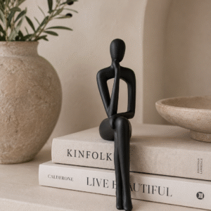 Sculpture " le penseur " style noir minimaliste