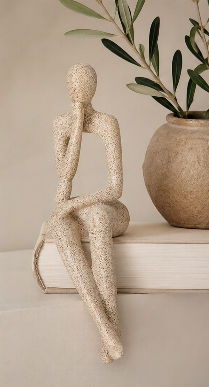 Sculpture " le penseur " style beige sablé Méditerranée